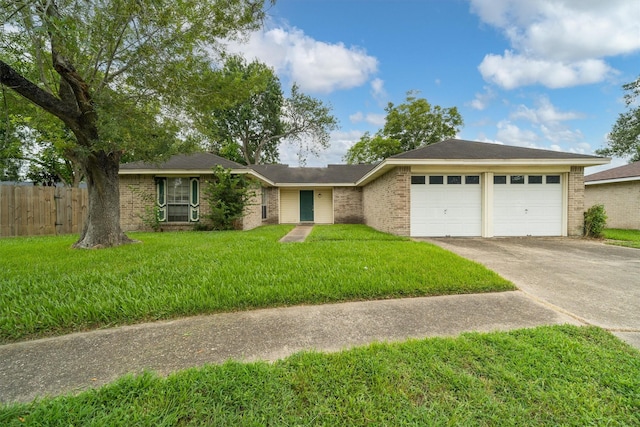 2846 Mayflower Landing Ct, Webster, TX 77598 - photo 1