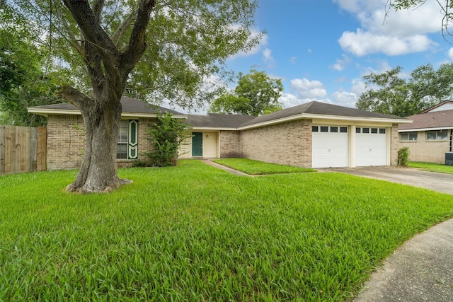 2846 Mayflower Landing Ct, Webster, TX 77598 - photo 2