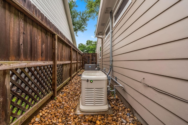 1733 Ebony Ln, Houston, TX 77018 - photo 8