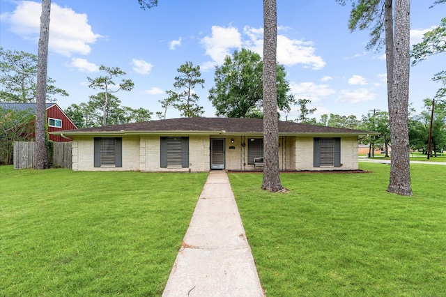 1057 Royal Oak Dr, Dickinson, TX 77539 - photo 1