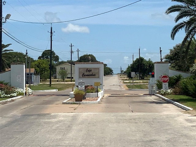 619 W Bayshore, Palacios, TX 77465 - photo 22