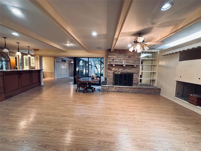 1101 Clark St, Yoakum, TX 77995 - photo 4
