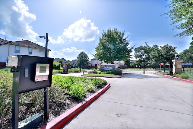 5526 Wollemi Falls Ln, Sugar Land, TX 77479 - photo 3