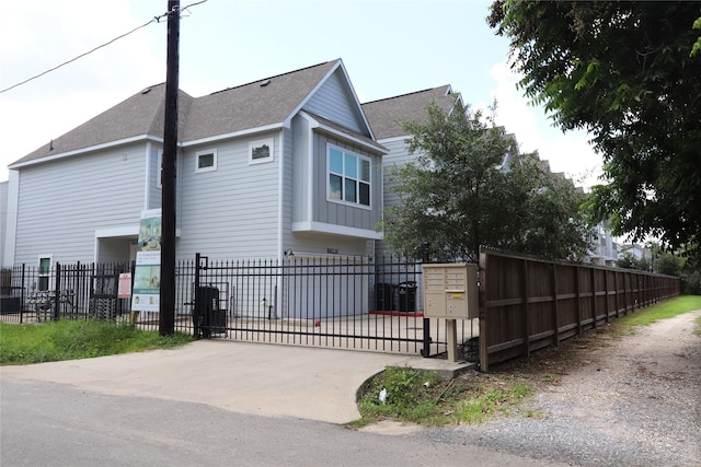 853 Rachel St, Houston, TX 77091 - photo 10
