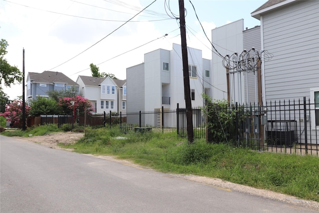 853 Rachel St, Houston, TX 77091 - photo 11