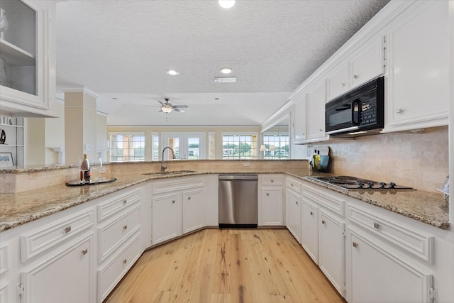 225 Capetown, Conroe, TX 77356 - photo 4