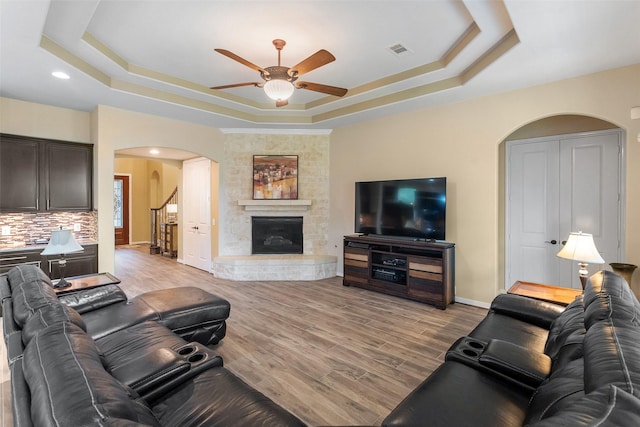 13910 Lake Benbrook Dr, Houston, TX 77044 - photo 18