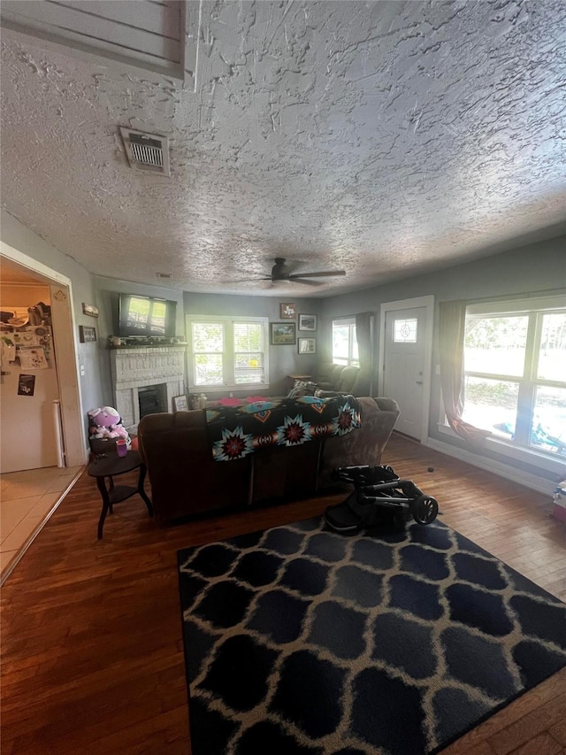408 W Elder St, Colmesneil, TX 75938 - photo 12