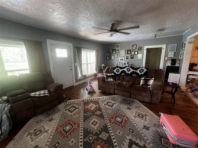 408 W Elder St, Colmesneil, TX 75938 - photo 4