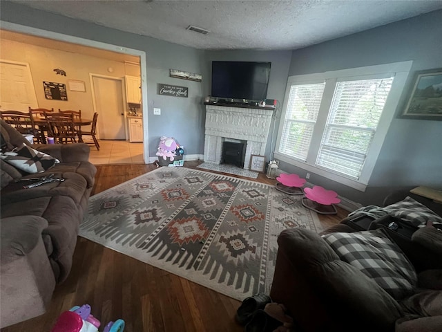 408 W Elder St, Colmesneil, TX 75938 - photo 5