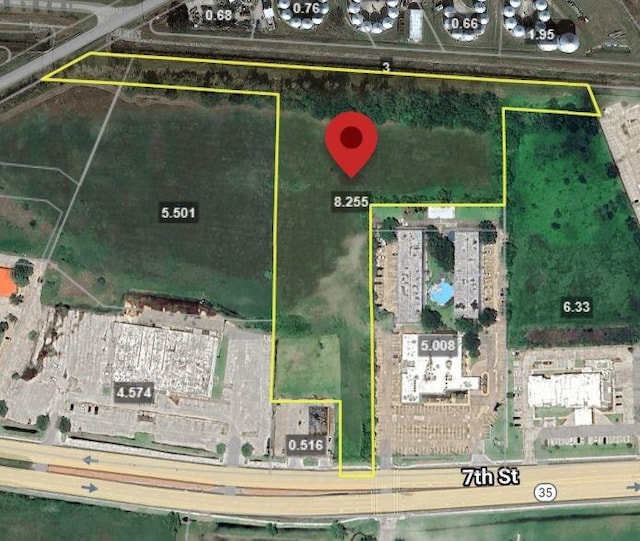 515 7th St, Bay City, TX 77414 - photo 3