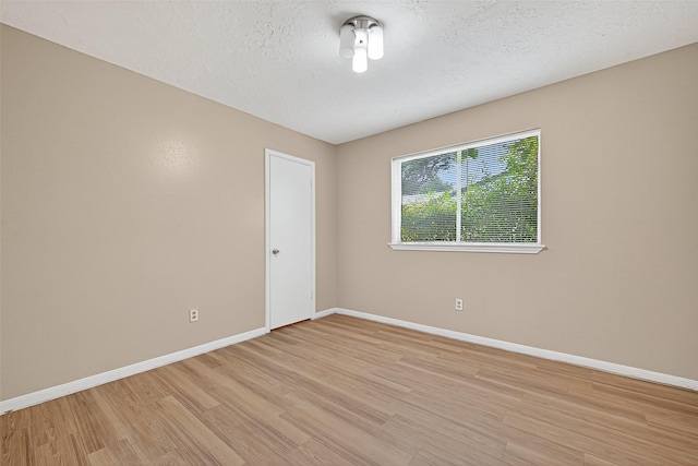 12114 Mckamy Dr, Houston, TX 77067 - photo 5