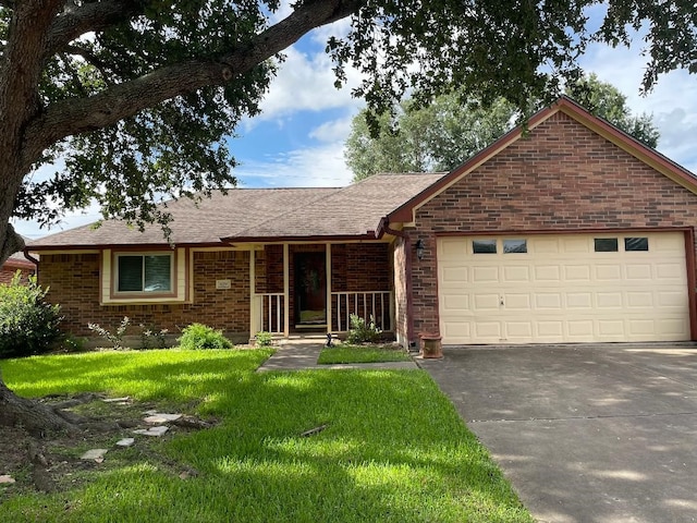 829 Manor Dr, Angleton, TX 77515 - photo 1