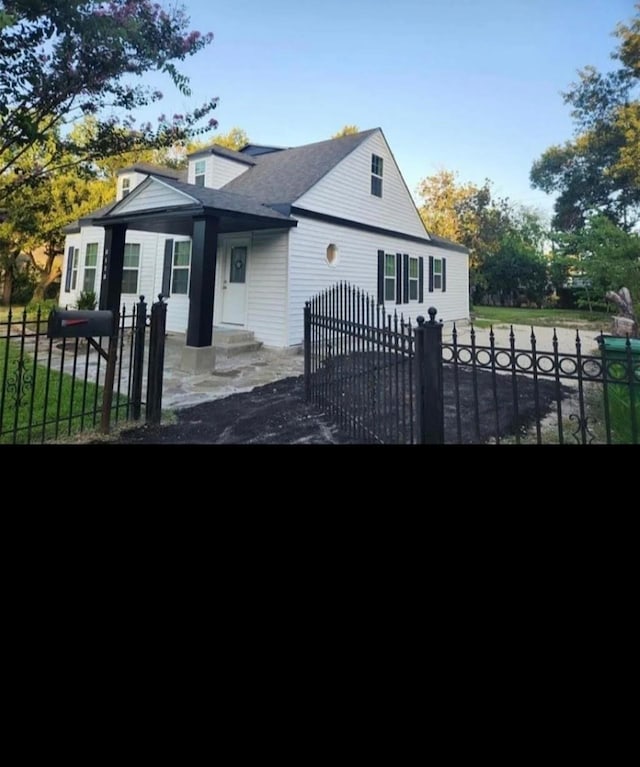 8118 Ogden St, Houston, TX 77017 - photo 2