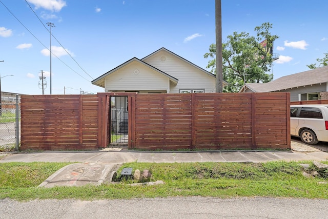 2214 Brackenridge St, Houston, TX 77026 - photo 4