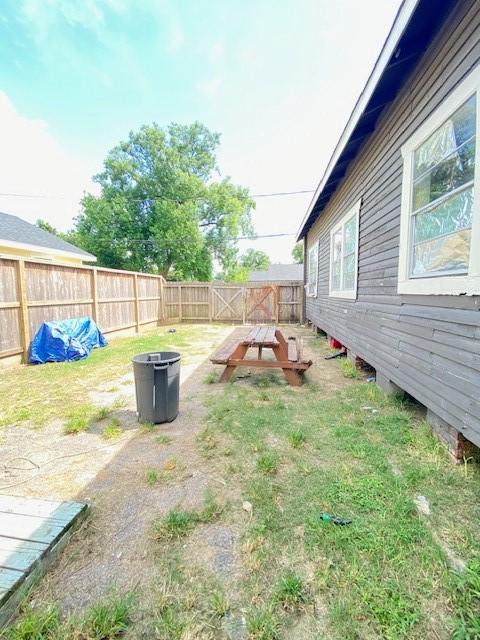 4107 Basil St, Houston, TX 77003 - photo 9