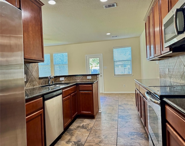 24514 Folkstone Cir, Katy, TX 77494 - photo 4
