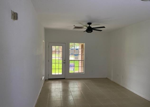 2815 Kings Crossing Dr Unit 104, Houston, TX 77345 - photo 4