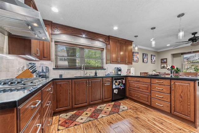 132 Cherry Tree Ln, Friendswood, TX 77546 - photo 10