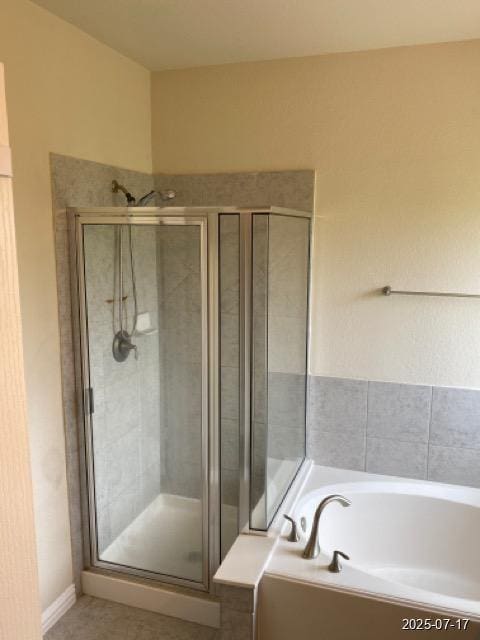 325 Burgundy Dr, Alvin, TX 77511 - photo 7