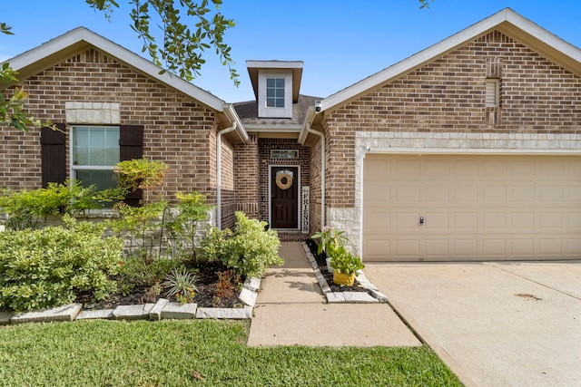 4610 Legends Bay Dr, Baytown, TX 77523 - photo 2