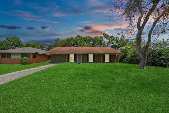 608 Lloyd Ln, Baytown, TX 77521 - photo 1