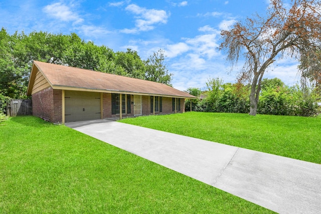 608 Lloyd Ln, Baytown, TX 77521 - photo 3