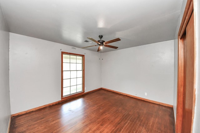 608 Lloyd Ln, Baytown, TX 77521 - photo 18