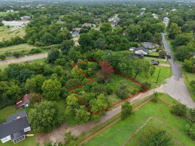 600 S Logan Ave, Bryan, TX 77803 - photo 1