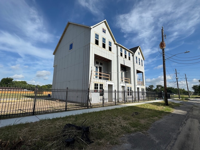 2745 Providence St, Houston, TX 77020 - photo 4