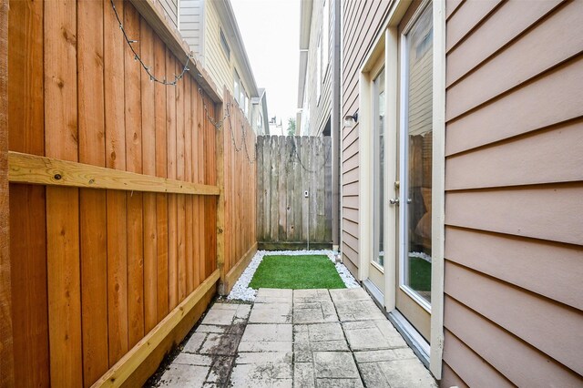 2614 Maxroy St, Houston, TX 77007 - photo 30
