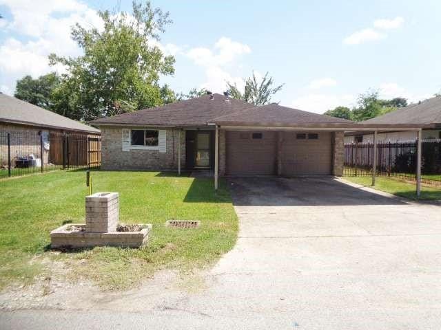 1122 Havner Ln, Houston, TX 77037 - photo 1