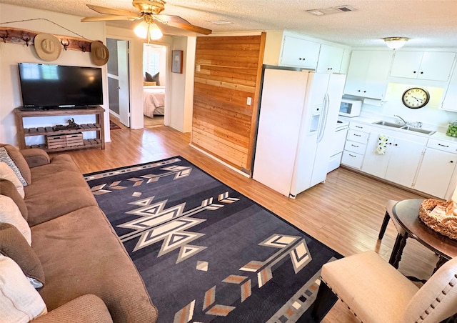 409 Moffett Springs Rd, Huntsville, TX 77320 - photo 16