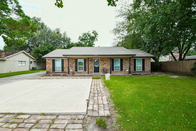 2719 Mustang Rd, Alvin, TX 77511 - photo 5