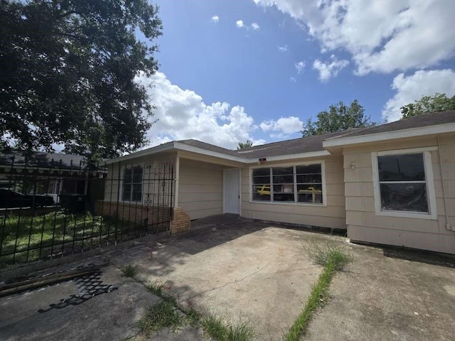 8522 Northton St, Houston, TX 77029 - photo 1