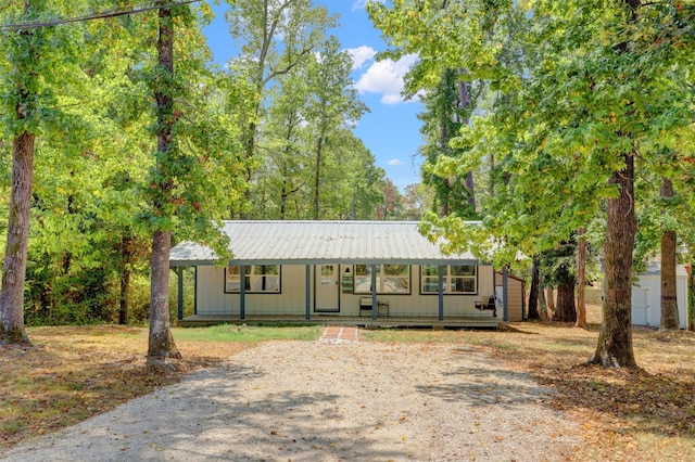 261 Commodore Dr, Livingston, TX 77351 - photo 2