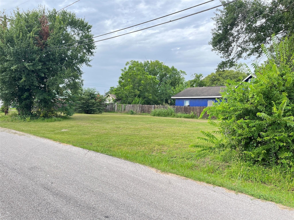 512AND514 Travis St, Richmond, TX 77469 - photo 1