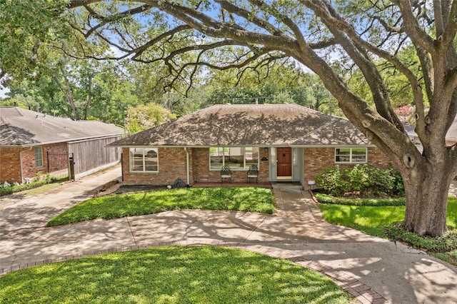 3615 Newcastle Dr, Houston, TX 77027 - photo 1