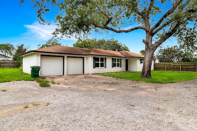 203 E Lance St, Madisonville, TX 77864 - photo 2