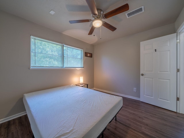 5742 Schevers St, Houston, TX 77033 - photo 12