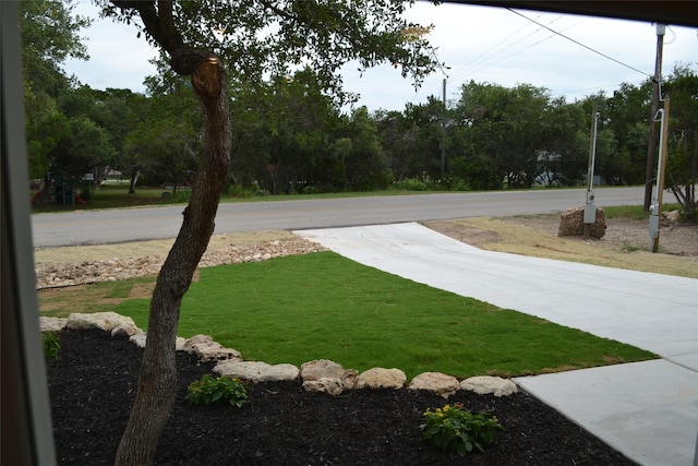 729 Canyon Bnd, Canyon Lake, TX 78133 - photo 2
