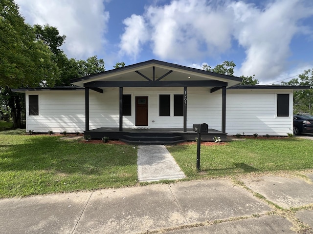 1207 W 10th St, Freeport, TX 77541 - photo 1