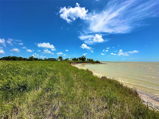 2101 W Bayshore Rd, Anahuac, TX 77514 - photo 1