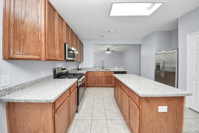 9002 Sundown Dr, Pearland, TX 77584 - photo 16