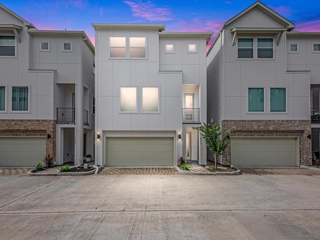8311 Brecha Ln, Houston, TX 77055 - photo 1