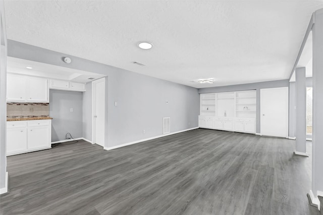 10718 Boardwalk St, Houston, TX 77042 - photo 4