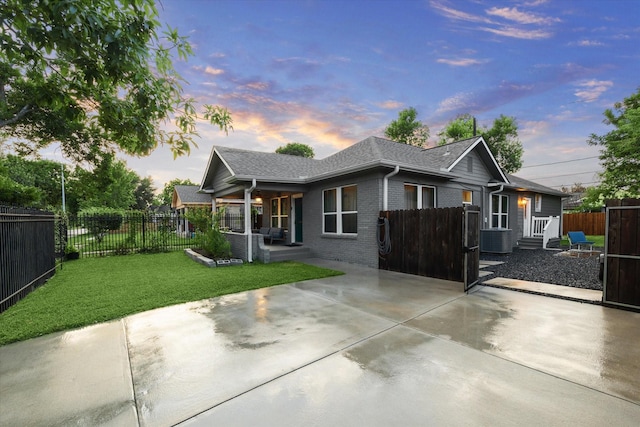 5317 Lindsay St, Houston, TX 77023 - photo 2