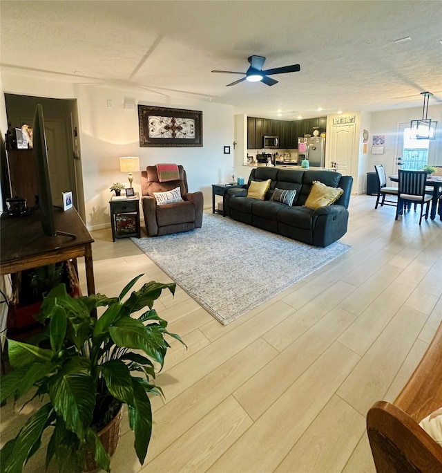 846 Imperial Loop, Alvin, TX 77511 - photo 3