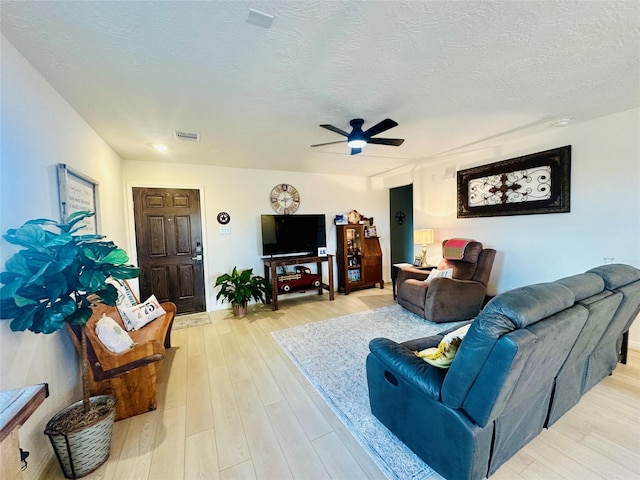846 Imperial Loop, Alvin, TX 77511 - photo 5