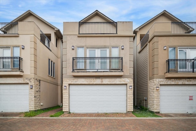 3041 Clinton Dr, Houston, TX 77020 - photo 1